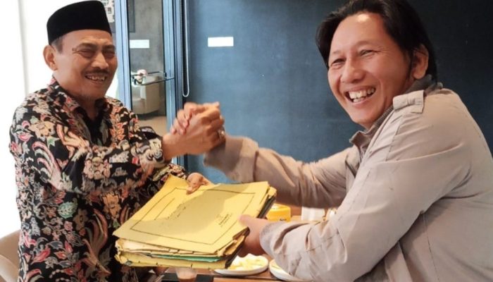 Aspihani Serahkan Dokumen Musdes, 90% Desa Setuju Pemekaran Gambut Raya