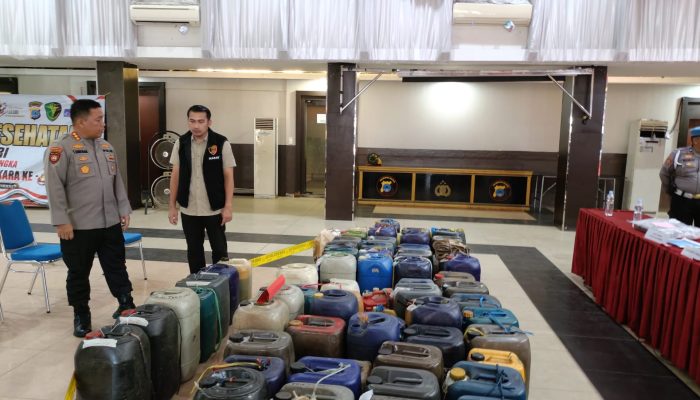 Jual Pertalite Pakai Jeriken, 5 Orang Diamankan Termasuk Pengawas SPBU