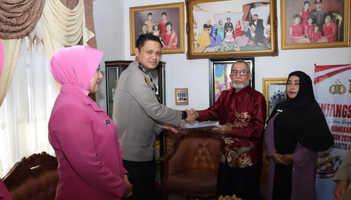 Polres Batola Anjangsana ke Purnawirawan dan Warakawuri