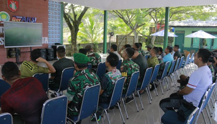 Nobar Piala Dunia Kodim 1022, Ratusan Warga dan TNI Duduk Bareng