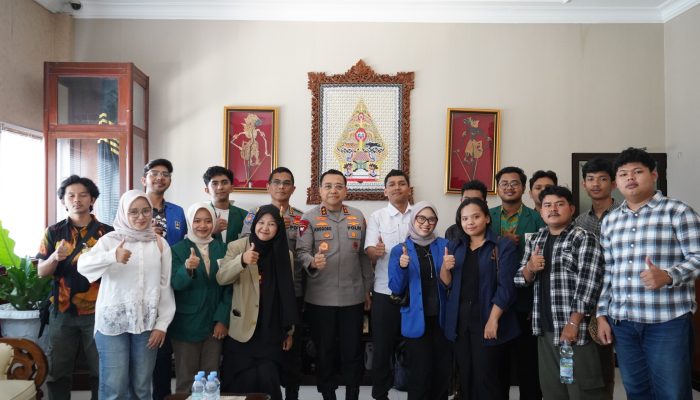 Polda DIY Salurkan Living Cost ke 306 Mahasiswa Sumatera