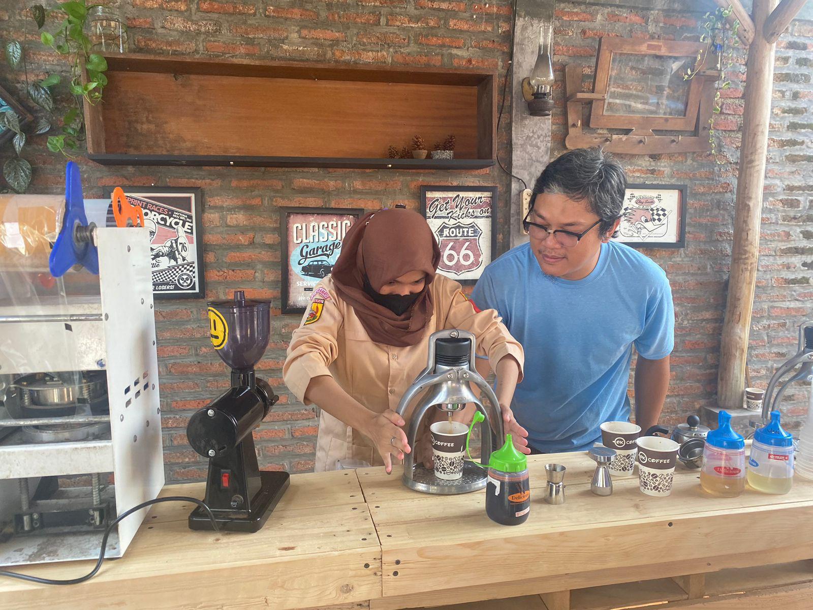 Kedai Kopi Teman Istimewa Indramayu