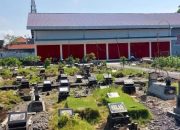 Koperasi Merah Putih Dibangun di Depan Makam, Warga Malah Senang