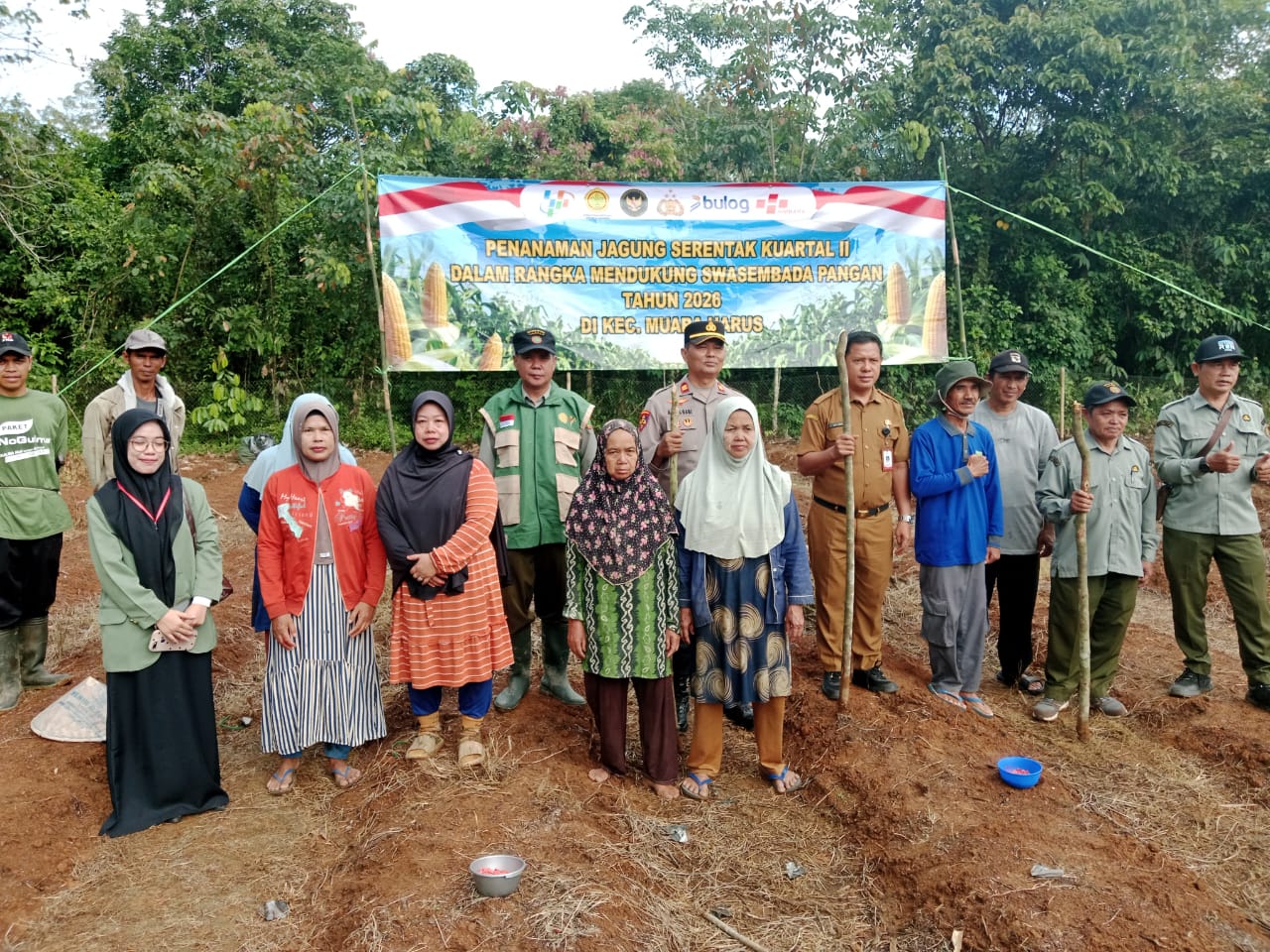 Polres Tabalong tanam jagung di Muara Harus.