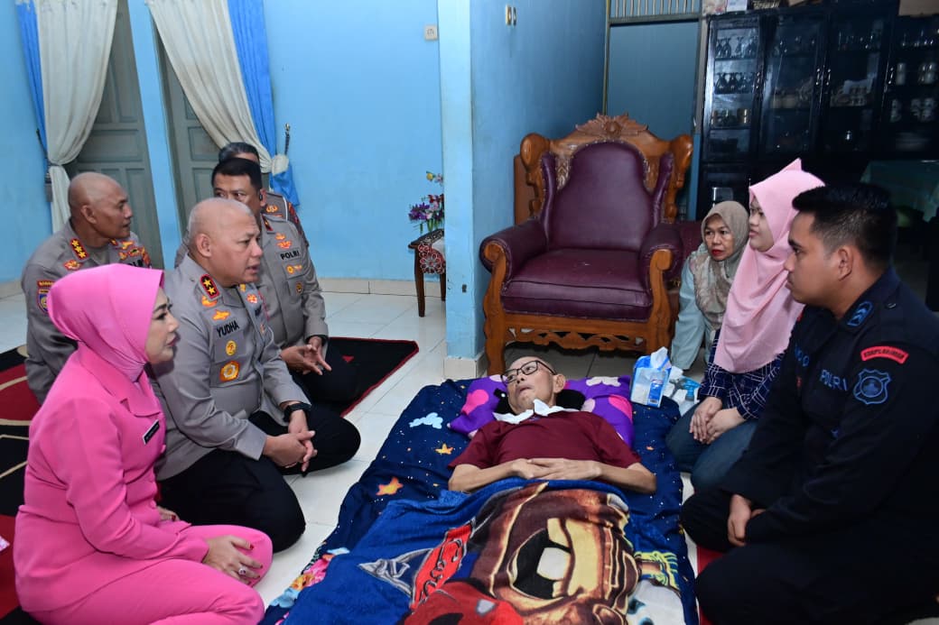 Kapolda Kalsel anjangsana ke purnawirawan