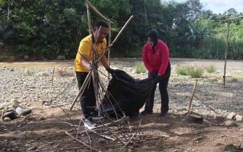 Kapolres Balangan bersihkan Sungai Meranting.
