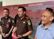 Kajari Tabalong konferensi pers kasus korupsi IUP