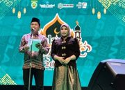 Bupati Balangan sapa warga di penutupan festival.
