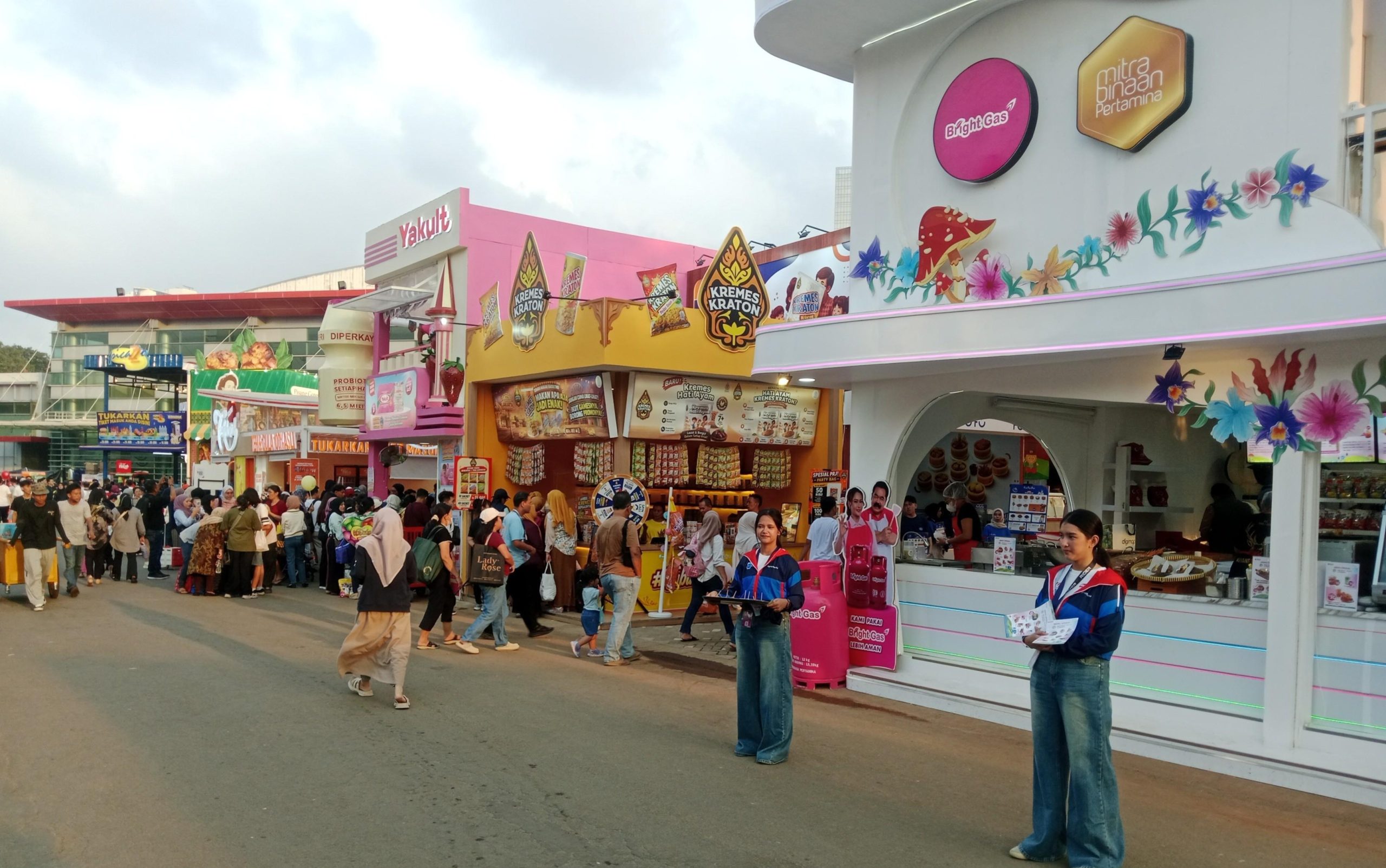 Booth Bright Store Pertamina di Jakarta Fair