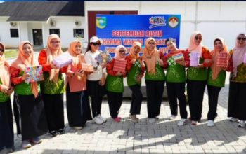 Senam bersama DWP Tanah Laut.