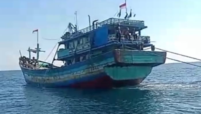 Kapal Cantrang Diduga Masuk Zona Nelayan Tradisional Kotabaru, Warga Menjerit