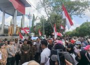 Warga Kalteng Gelar Aksi Dukungan MBG di Depan Kantor Gubernur