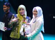 TP PKK Balangan serahkan piagam ke juara Halong