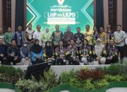 Foto bersama para kepala daerah se-Kalteng dan pejabat BPK usai penyerahan LHP.
