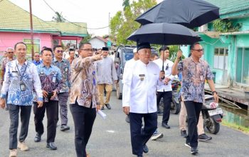 Gubernur Kalsel tinjau lahan kedokteran nuklir.