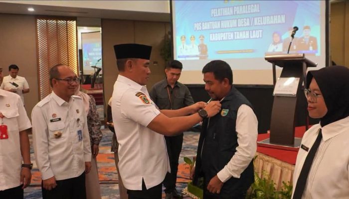 Bupati Tala Buka Bimtek Paralegal bagi 135 Desa dan Kelurahan