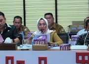 Rapat Dengar Pendapat DPRD Kotabaru bersama nelayan dan instansi terkait membahas penertiban kapal cantrang yang beroperasi di perairan Kabupaten Kotabaru.