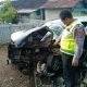 Mobil Avanza Tabrak Pohon di Tanah Laut, Satu Penumpang Tewas, Enam Luka