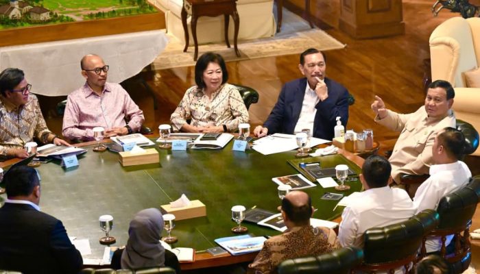 Prabowo Bahas Ekonomi dan Penyempurnaan GovTech Bersama DEN