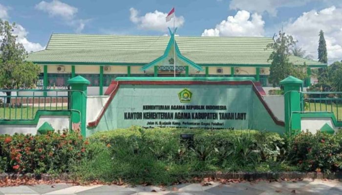 Kanwil Kemenag Kalsel Bebastugaskan Kepala Kemenag Tanah Laut