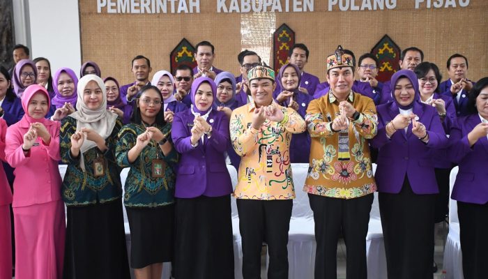 Bupati Ahmad Rifa’i Kukuhkan Pengurus Tim Pembina Posyandu Pulang Pisau 2026–2029