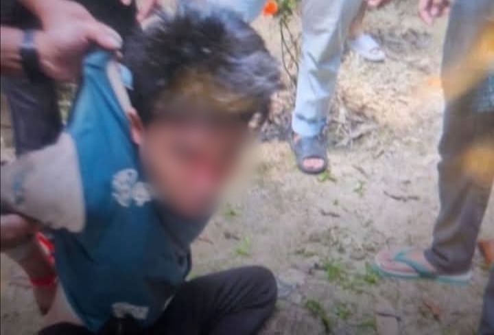 Seorang pria yang diduga terlibat dalam penyerangan terhadap anggota Satresnarkoba Polres Katingan diamankan aparat gabungan untuk menjalani pemeriksaan.