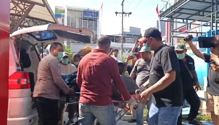 Jenazah Aiptu Sumaryanto Tiba di RS Bhayangkara Palangka Raya