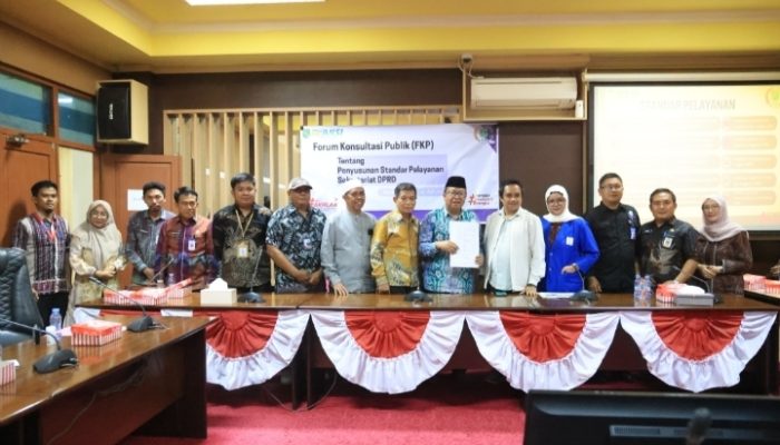SMSI Tanah Bumbu Usulkan Press Room dalam Forum Standar Pelayanan DPRD