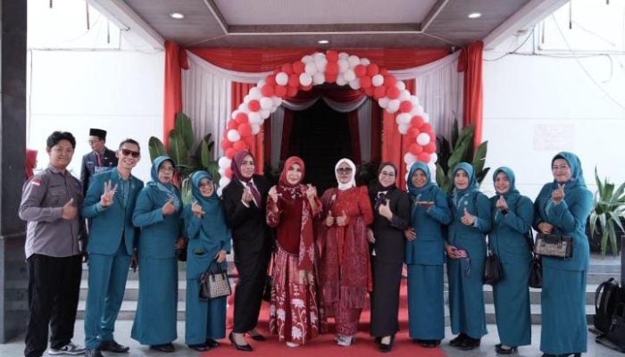Peringati HUT Ke-81 RI, Anggota DPRD Balangan Sri Huriyati Minta Pemuda Isi Kemerdekaan Lewat Aksi Nyata