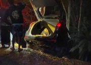 Diduga Silau Lampu Kendaraan, Xenia Masuk Jurang di Jalan Imogiri-Dlingo