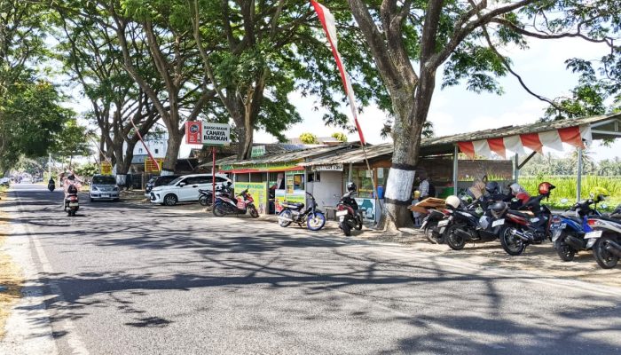 Jajan Murah Sambil Nikmati View Sawah di Pakis, Ini Lokasinya