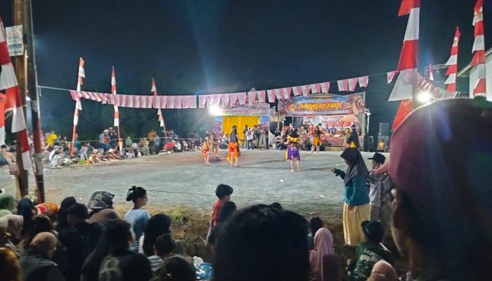 Pertunjukan Kuda Lumping Turonggo Sakti Hibur Warga Desa Barokah