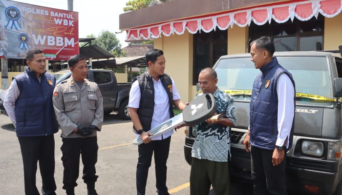 Polisi Kembalikan Mobil L300 Warga Bantul yang Dicuri