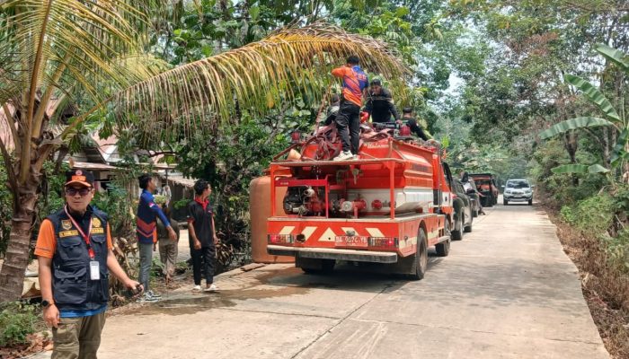 9 Desa di Balangan Kekeringan, Tim Gabungan Salurkan Air Bersih