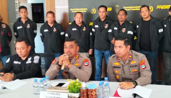 Polisi Temukan 60 Video dalam Kasus Guru PPPK Diduga Setubuhi Murid 30 Kali