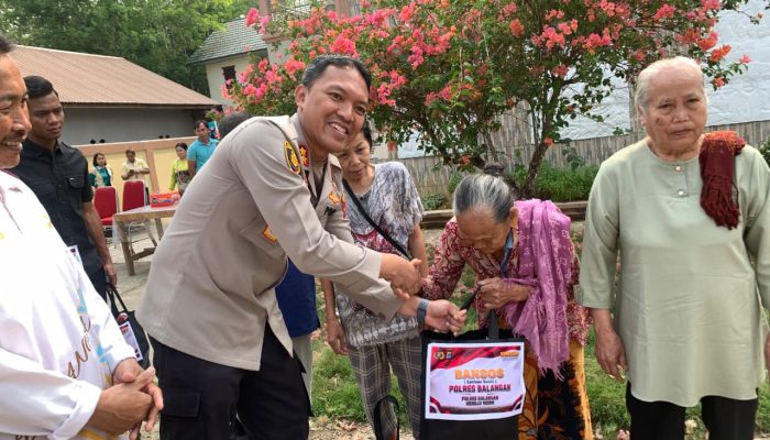 Kapolres Balangan Berbagi Kasih Antarumat Beragama