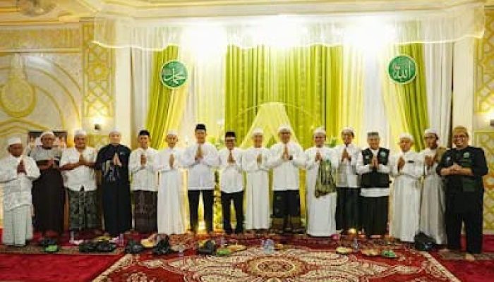 Wabup Kotabaru Hadiri Peringatan Maulid Nabi di Masjid Jami Baitul Abrar