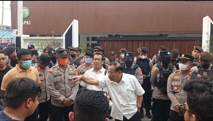 Hotspot di Konsesi Sawit, Massa Desak GAPKI Kalteng Bersikap