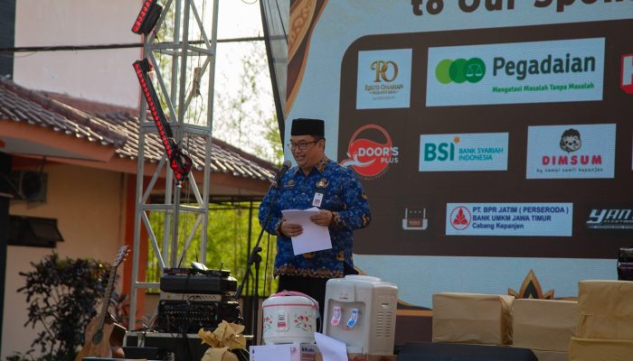 Penutupan PKKMB Universitas Kepanjen, Sekda Budiar Bicara Soal SDM