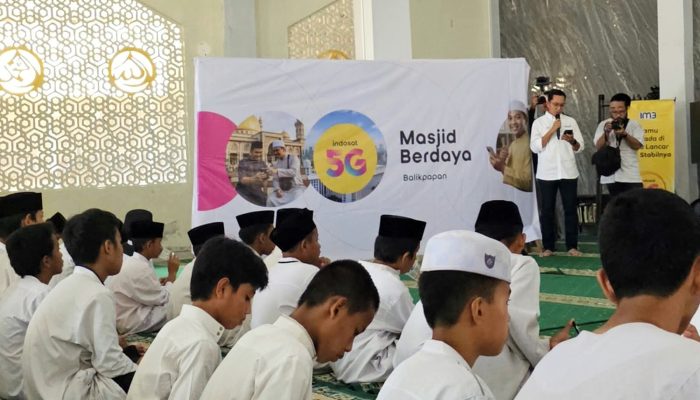 160 Masjid di Kalimantan Dapat Akses Internet HiFi Air dari Indosat