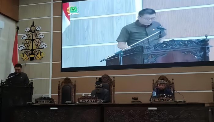 Fraksi Golkar DPRD Kapuas Soroti Pembangunan Jalan di Desa Saka Batur Yang Belum Dilaksanakan