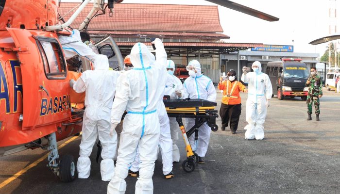 Tujuh Jenazah Korban Virgo Transport 8 Dievakuasi ke Lanud Sjamsudin Noor