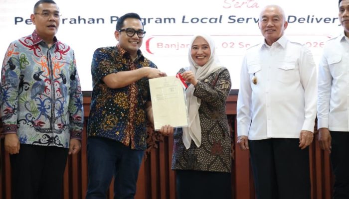 Pemkab Tanah Bumbu Terima Sertipikat Tanah Aset BMD