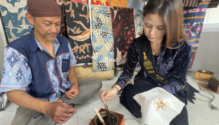 Dari Sragen ke Miss Batik Indonesia 2026, Puji Rahayu Bawa Misi Regenerasi Batik