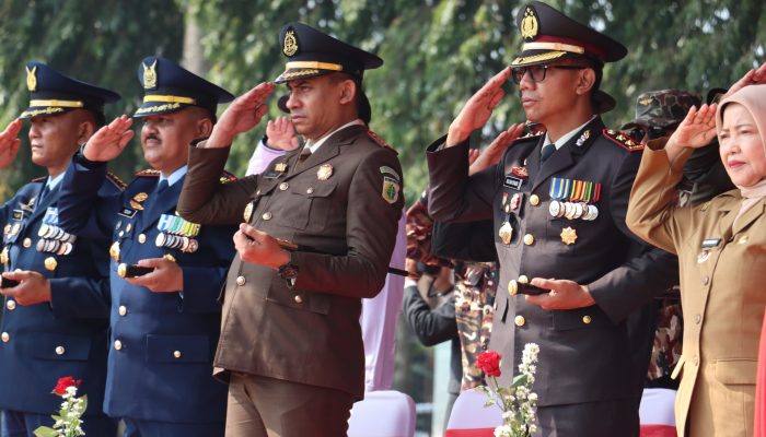 HUT ke-81 TNI, Polres Malang Kirim Tumpeng ke Sejumlah Satuan