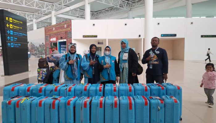 92 Jamaah Samira Travel Berangkat Umrah dari Kalsel