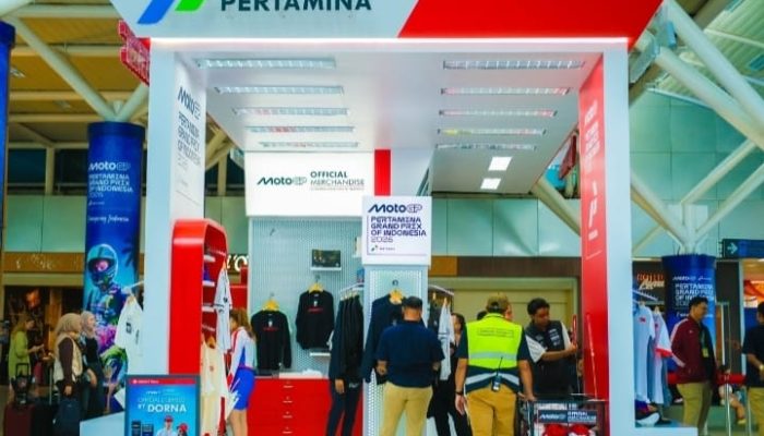 Pertamina Retail Hadirkan Official Merchandise MotoGP Indonesia di Bandara Lombok