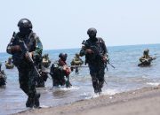 TNI dan ADF Uji Operasi Gabungan Laut, Udara, dan Darat di Situbondo