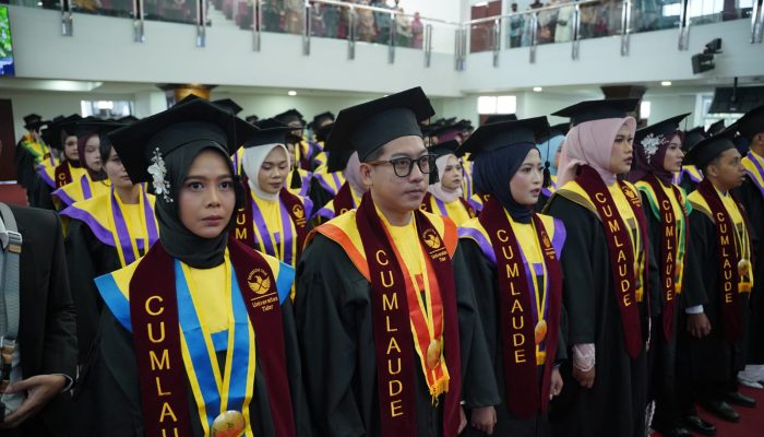 IPK 3,99, Wisudawan Terbaik Untidar Kembangkan Aplikasi Matematika