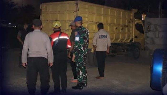 Hendak Diseberangkan ke Surabaya, Dump Truck Diamankan di Pelabuhan Trisakti Banjarmasin